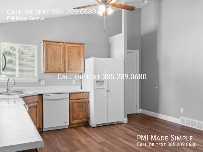 Foto del edificio - Captivating 3BR Home In Eagle Mountain |$1...