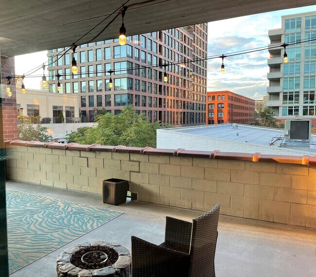 Foto del edificio - 920 W Madison St