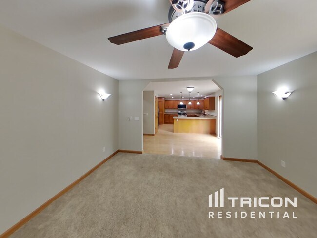 Foto del edificio - 4614 28th Ave SE