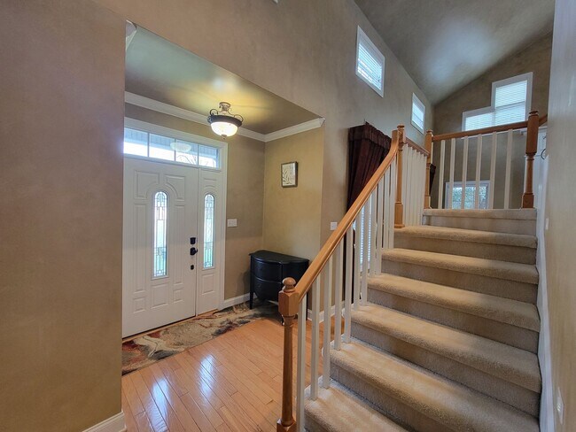 Foto del edificio - Knoxville 37934 - 3 bedroom 2.5 bath furni...