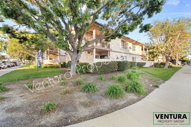 Foto del edificio - Charming 2-Bedroom  1-Bath, Newly Renovated Apartment in Downtown Ventura -