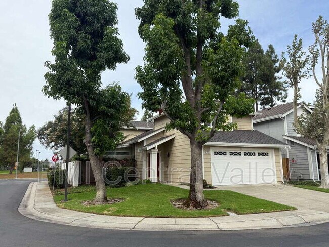 Foto del edificio - 4427 Ashwood Common