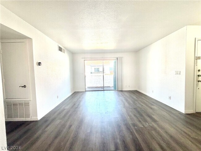 Foto del edificio - 1455 E Katie Ave