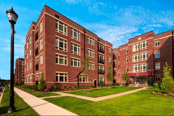 Primary Photo - 2220 Riverview Ave