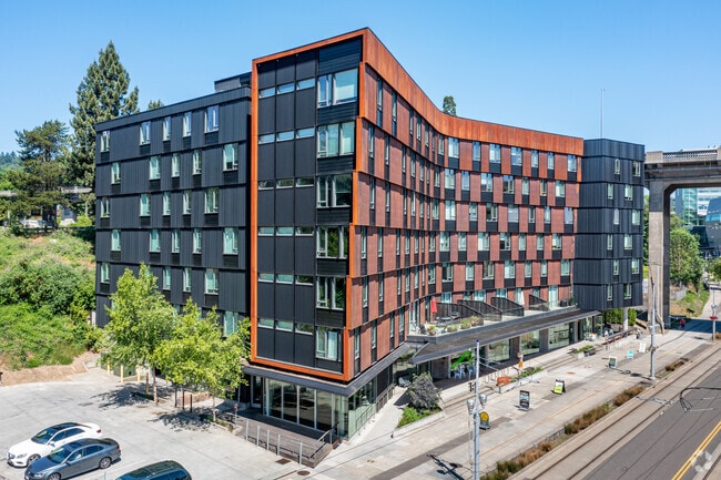Building Photo - Urban Living, Elevated Comfort