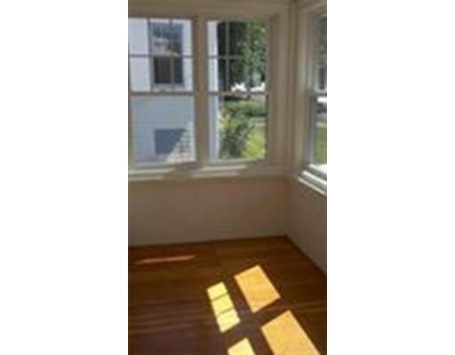 Foto del edificio - 87 Cabot Ave