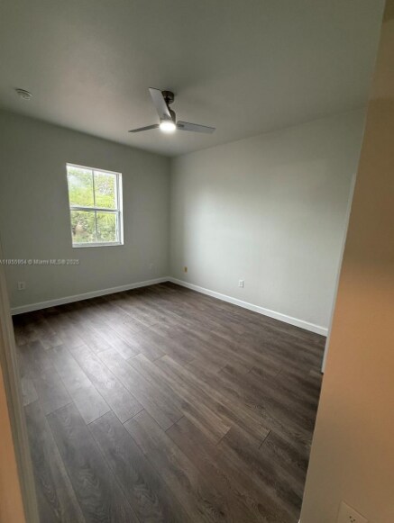 Foto del edificio - 2479 NE 4th St