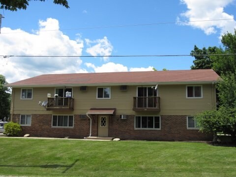 Primary Photo - 700 Browns Lake Dr