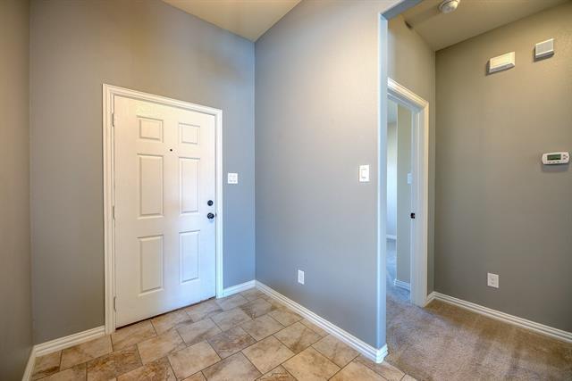 Building Photo - 325 Emerald Creek Dr