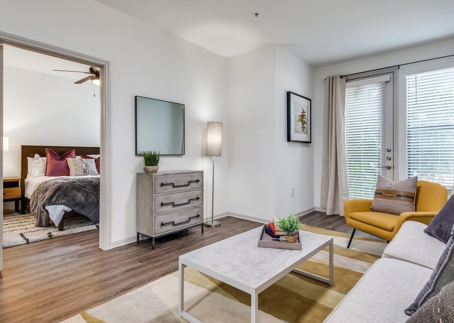 Photo - 3194 Parkwood Blvd-12259