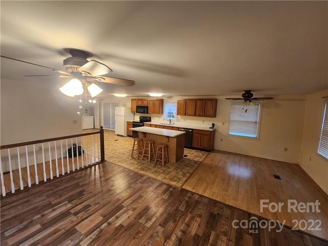 Building Photo - 6307 Sherwood Ln