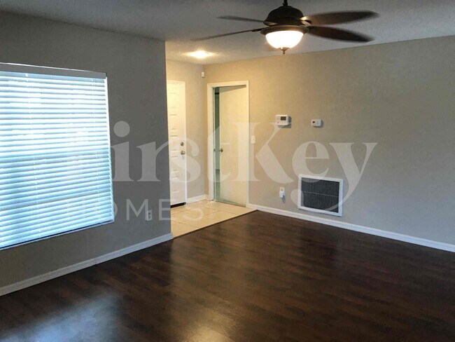 Foto del edificio - 22617 St Thomas Cir