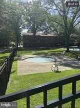 Building Photo - 200 Winding Way