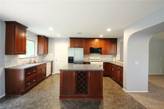 Foto del edificio - 9511 Woodvale Dr