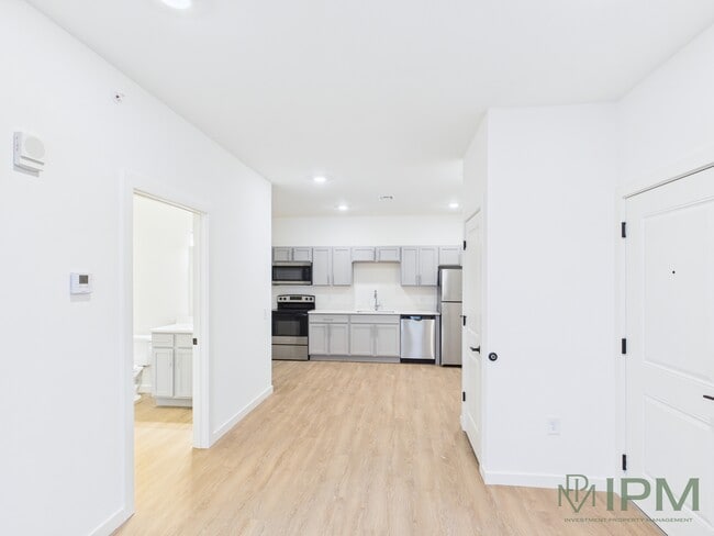 Building Photo - Luxury Style Apartments Located in York Suburban School District