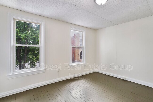 Foto del edificio - 56 E Baltimore St