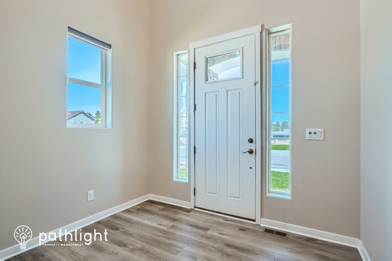 Foto principal - 5496 Chantry Dr