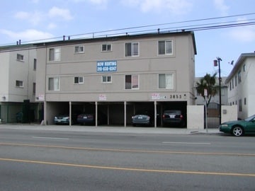 Primary Photo - 3653 Overland Ave