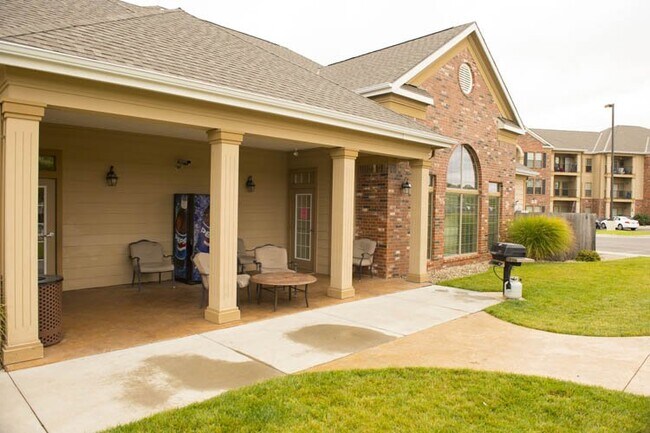 Building Photo - 509 Stone Dr