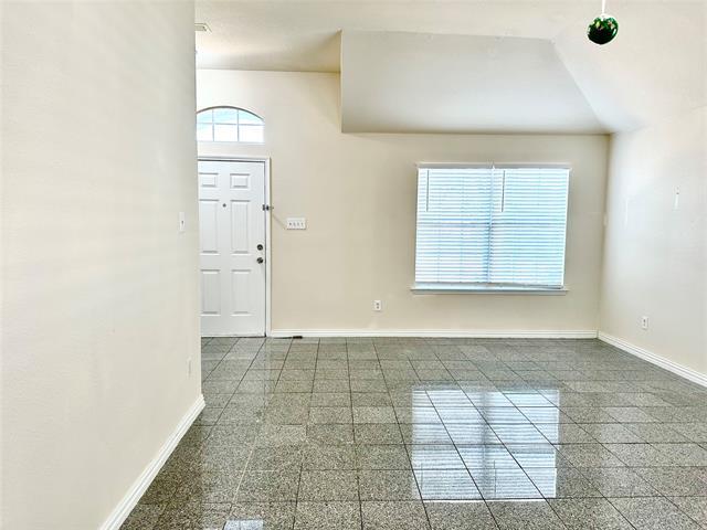 Building Photo - 5533 Ridge View Dr