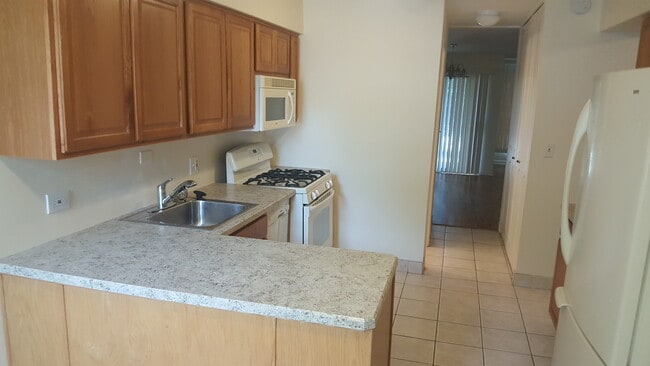 Kitchen - 1255 W Westgate Ter