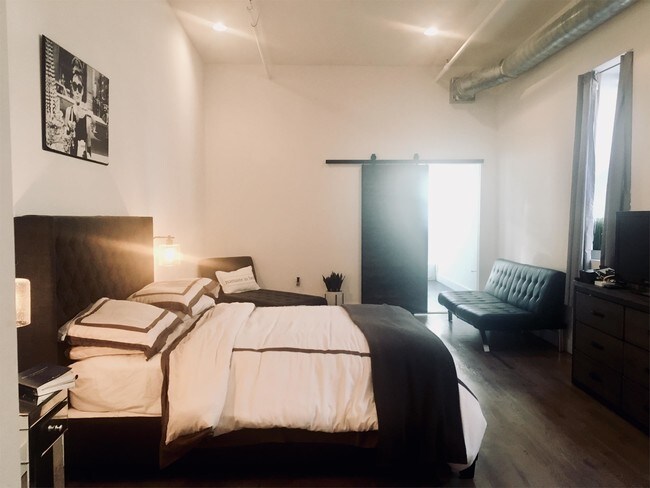 Foto del edificio - 2620 Martha St