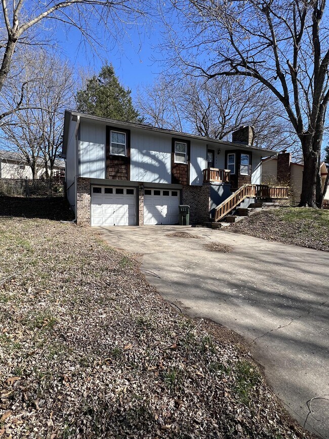 Building Photo - 229 SE 101st Rd
