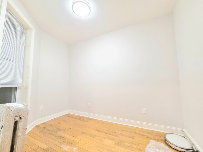 Building Photo - 5111 Palisade Ave