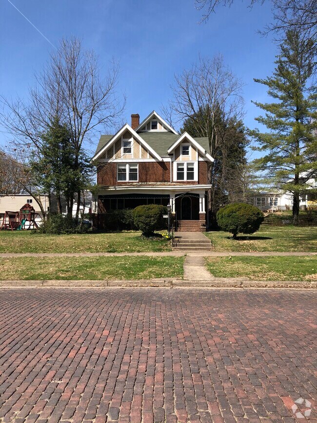 Houses For Rent in Huntington, WV 26 Homes