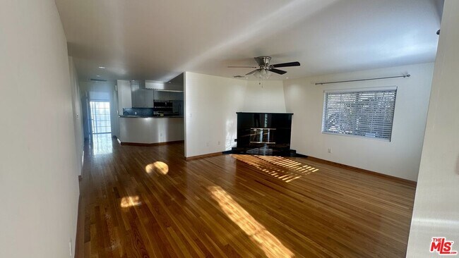 Foto del edificio - 4214 Lafayette Pl