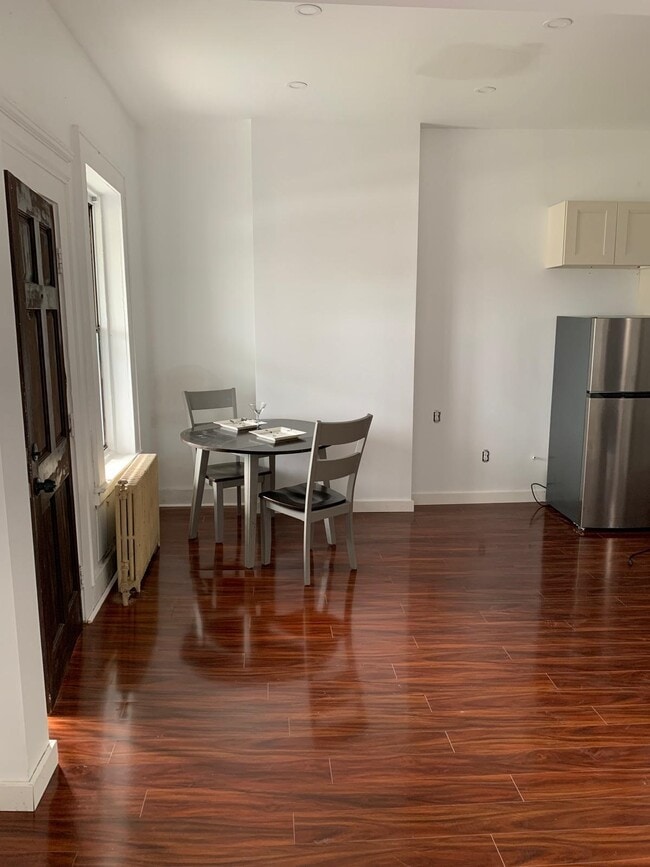 Foto del edificio - 131 64th St