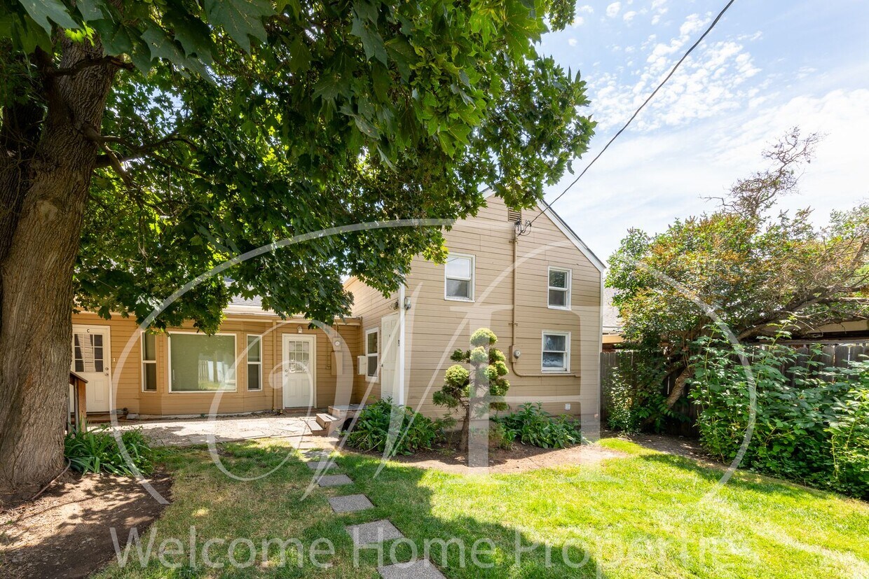Foto principal - 209 SE 6th St