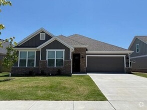 Building Photo - 6003 SW Coywolf St