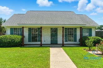 Building Photo - 198 Briarfield Ave
