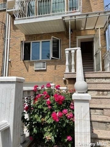 Primary Photo - 43-70-70 160th St