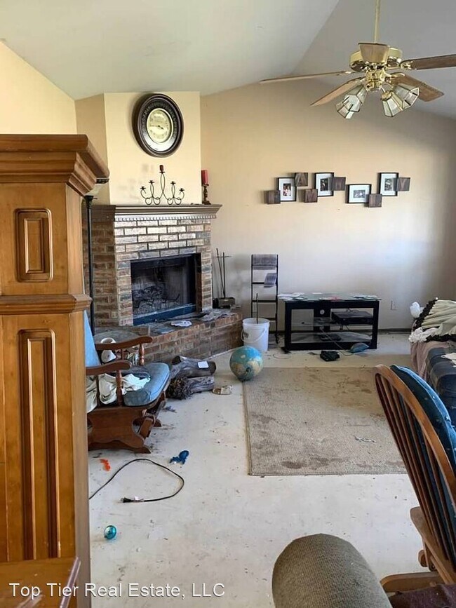 Building Photo - 3 br, 2 bath House - 20154 E Sunny Drive