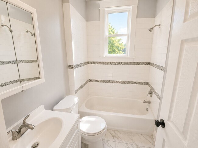 Building Photo - 233 Littleton Ave