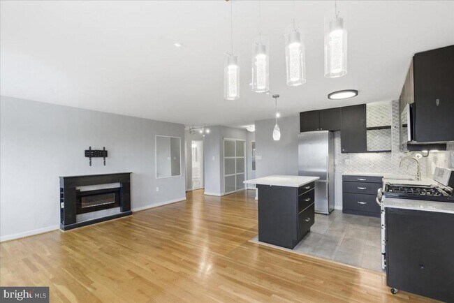 Foto del edificio - 1300 S Arlington Ridge Rd