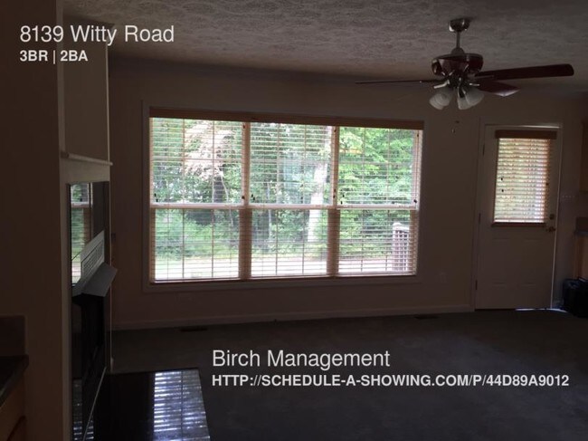 Foto del edificio - 8139 Witty Rd