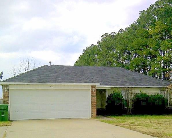 Primary Photo - 1420 Monte NE Rd