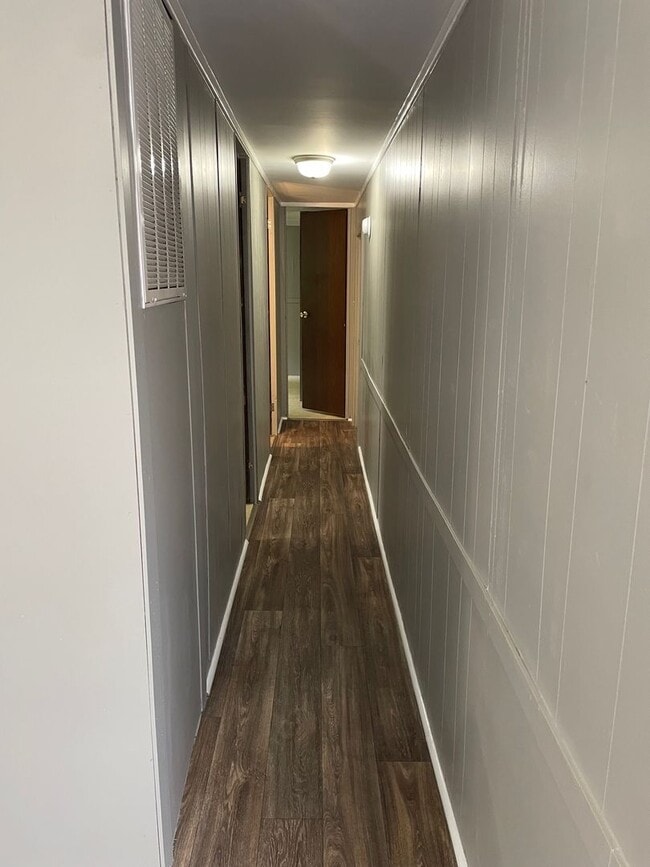 Building Photo - 3 BDRM 1/5 BA SINGLEWIDE MOBILE HOME IN PARK,INSIDE PETS OK WITH $25 EXTRA PER MONTH & $250 NON-R...