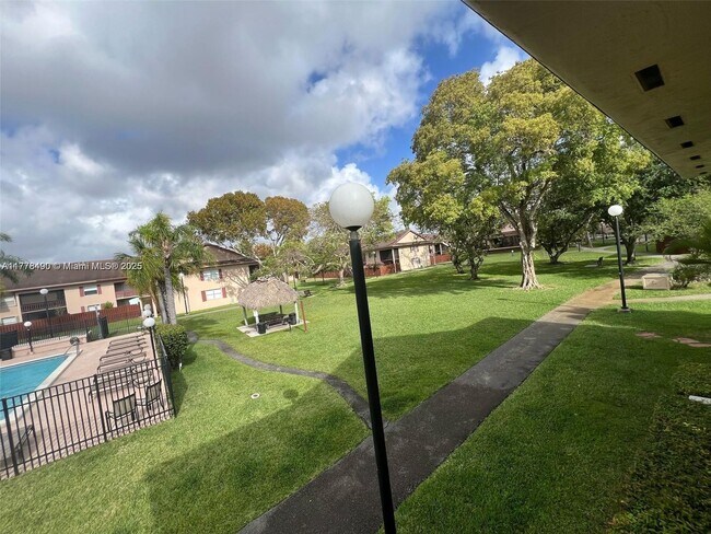 Foto del edificio - 11229 SW 88th St