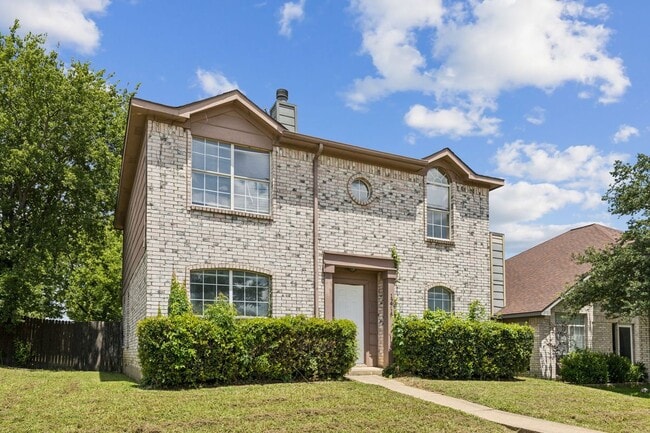 Building Photo - 12719 Bluffview Dr