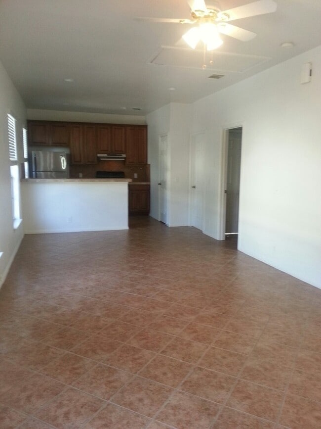 Building Photo - 5102 Caswell Ave