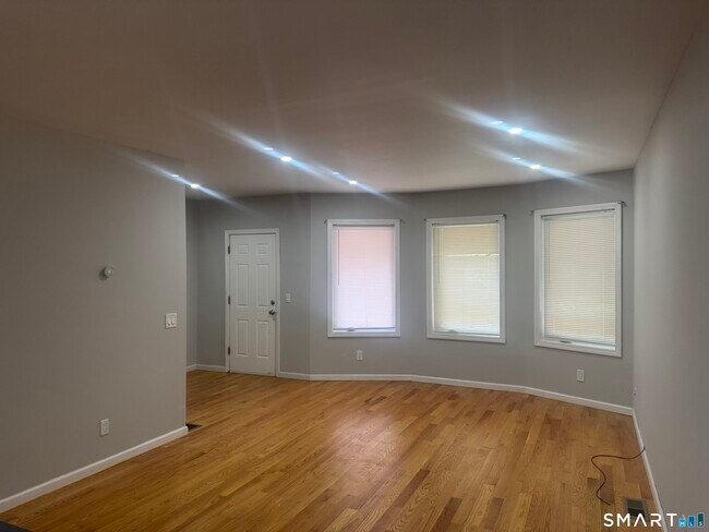 Foto del edificio - 168-170-170 Kelsey St