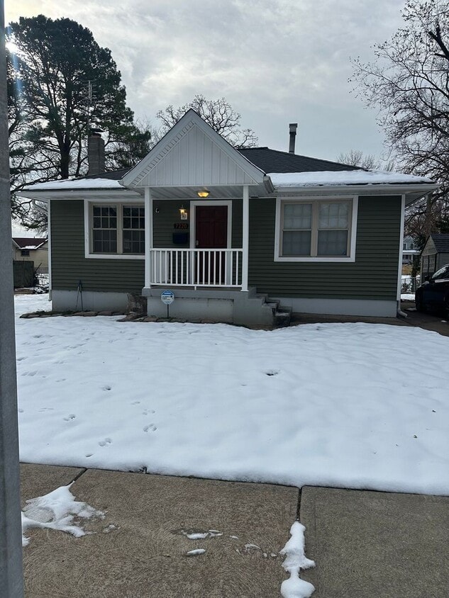 Foto principal - 7220 Emilie St