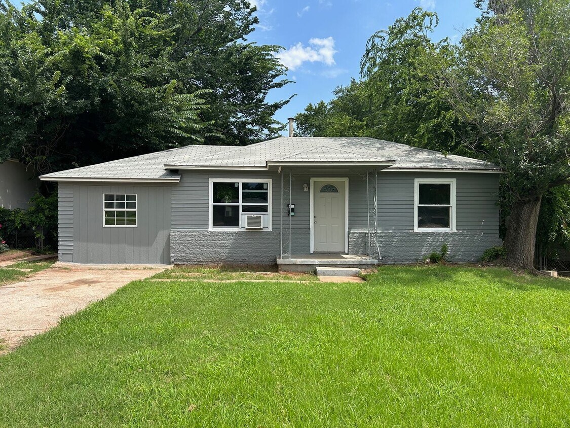 Charming 3 bedroom, 1 bathroom home - Charming 3 bedroom, 1 bathroom home
