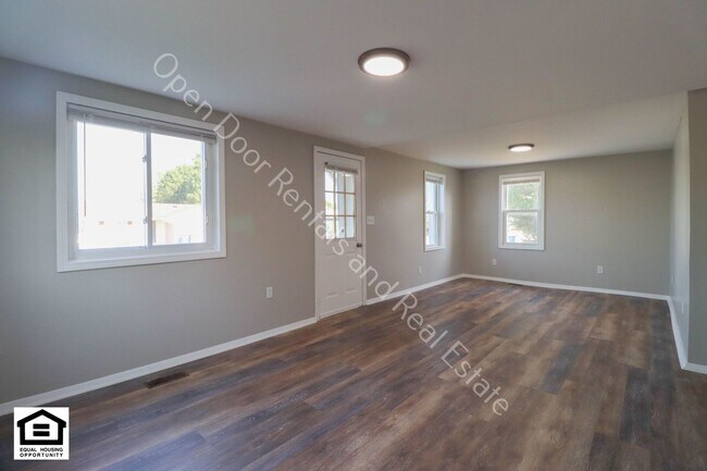 Foto del edificio - Now available 3 bedroom home
