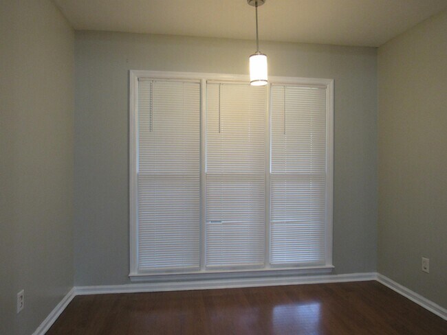 Building Photo - 2805 Partridge Ln