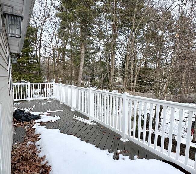 Foto del edificio - 76 Trottingham Ct